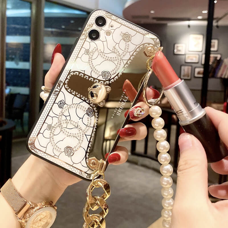 Luxury Electroplated Rhinestone Mirror Pearl Bracelet Chain iPhone Case - Dealggo.com